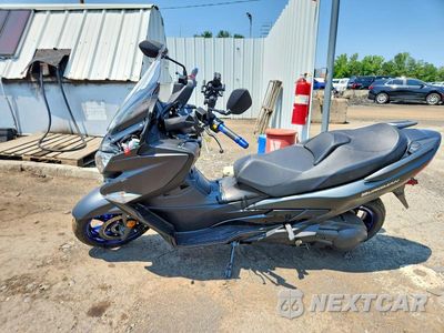 Trzecie zdjęcie samochodu z tyłu: 2025 SUZUKI AN400 A VIN:JS1DU11J7S7100247 - miniatura
