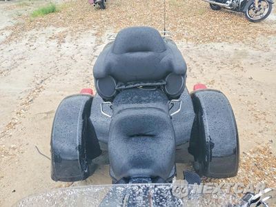 Piąte zdjęcie samochodu w środku: 2025 HARLEY-DAVIDSON FLHTCUTG VIN:1HD1MAF1XSB854918 - miniatura