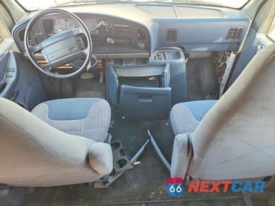 Zdjęcie 8 z 13 samochodu: 1995 FORD ECONOLINE E350 SUPER DUTY VIN:1FBJS31H6SHB83062 - miniatura
