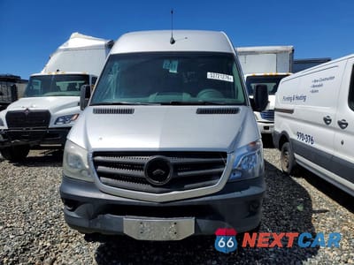 Piąte zdjęcie samochodu w środku: 2015 MERCEDES-BENZ SPRINTER 2500 VIN:WD3PE8DC8F5957811 - miniatura