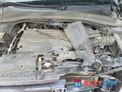 Zdjęcie 12 z 13 samochodu: 2004 HONDA PILOT EX VIN:2HKYF18434H589035 - miniatura