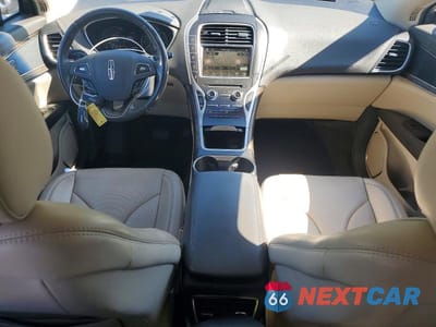 Zdjęcie 8 z 14 samochodu: 2016 LINCOLN MKX RESERVE VIN:2LMTJ8LR5GBL87608 - miniatura