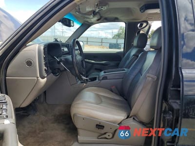 Zdjęcie 7 z 13 samochodu: 2003 CHEVROLET SUBURBAN K1500 VIN:3GNFK16T83G187622 - miniatura