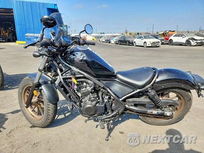 Trzecie zdjęcie samochodu z tyłu: 2024 HONDA CMX500 A VIN:MLHPC5654R5700221 - miniatura
