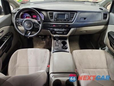 Zdjęcie 8 z 13 samochodu: 2017 KIA SEDONA LX VIN:KNDMB5C16H6308506 - miniatura