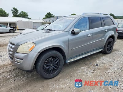 2010 MERCEDES-BENZ GL 550 4MATIC 4JGBF8GE6AA616073 - główne zdjęcie licytacji z USA - miniatura