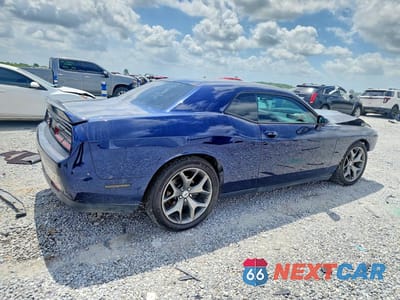 Trzecie zdjęcie samochodu z tyłu: 2017 DODGE CHALLENGER SXT VIN:2C3CDZAG1HH573342 - miniatura