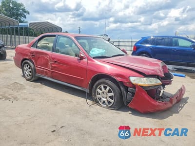 Czwarte zdjęcie samochodu z boku: 2002 HONDA ACCORD SE VIN:JHMCG567X2C021125 - miniatura