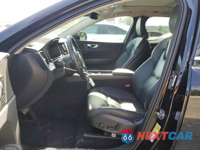 Zdjęcie 7 z 13 samochodu: 2019 VOLVO XC60 T5 VIN:LYV102RK8KB236745 - miniatura