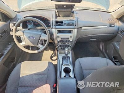 Zdjęcie 8 z 12 samochodu: 2011 FORD FUSION VIN:3FAHP0HA9BR121873 - miniatura