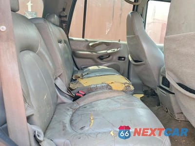 Zdjęcie 11 z 13 samochodu: 2002 FORD EXPEDITION XLT VIN:1FMRU15L32LA49565 - miniatura