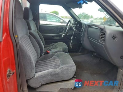 Zdjęcie 10 z 13 samochodu: 1999 CHEVROLET S TRUCK S10 VIN:1GCCS14X1XK223473 - miniatura