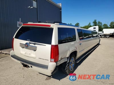 Trzecie zdjęcie samochodu z tyłu: 2008 CADILLAC ESCALADE ESV VIN:1GYFK66868R120746 - miniatura