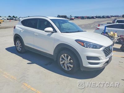 Czwarte zdjęcie samochodu z boku: 2021 HYUNDAI TUCSON VALUE VIN:KM8J33A46MU317273 - miniatura