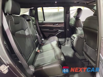 Zdjęcie 11 z 13 samochodu: 2026 JEEP GRAND CHEROKEE LIMITED VIN:1C4RJHBR5TC248455 - miniatura