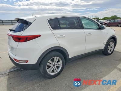 Trzecie zdjęcie samochodu z tyłu: 2017 KIA SPORTAGE LX VIN:KNDPMCAC1H7129591 - miniatura