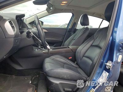 Zdjęcie 7 z 12 samochodu: 2018 MAZDA 3 VIN:3MZBN1V34JM260724 - miniatura
