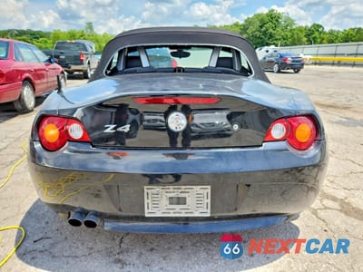 Zdjęcie 6 z 12 samochodu: 2003 BMW Z4 3.0 VIN:4USBT53453LU03237 - miniatura