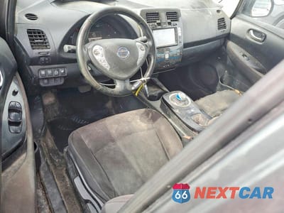 Zdjęcie 8 z 13 samochodu: 2014 NISSAN LEAF S VIN:1N4AZ0CP7EC330569 - miniatura