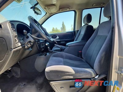 Zdjęcie 7 z 13 samochodu: 2008 CHEVROLET TRAILBLAZER LS VIN:1GNDS13S282223050 - miniatura