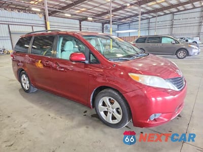 Czwarte zdjęcie samochodu z boku: 2011 TOYOTA SIENNA LE VIN:5TDKK3DC4BS123311 - miniatura