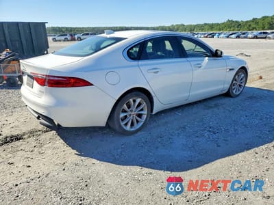Trzecie zdjęcie samochodu z tyłu: 2019 JAGUAR XF PREMIUM VIN:SAJBD4FX9KCY78845 - miniatura