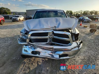 Piąte zdjęcie samochodu w środku: 2015 RAM 1500 SLT VIN:1C6RR6GT0FS553199 - miniatura
