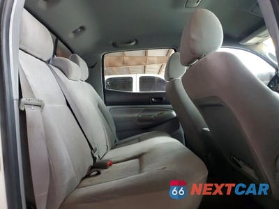 Zdjęcie 10 z 12 samochodu: 2005 TOYOTA TACOMA DOUBLE CAB PRERUNNER VIN:5TEJU62N45Z100288 - miniatura
