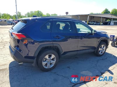 Trzecie zdjęcie samochodu z tyłu: 2025 TOYOTA RAV4 XLE VIN:2T3P1RFVXSW505027 - miniatura