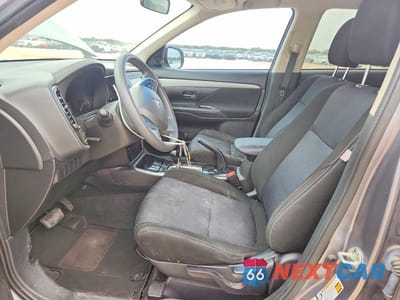 Zdjęcie 7 z 14 samochodu: 2018 MITSUBISHI OUTLANDER ES VIN:JA4AD2A37JJ002668 - miniatura