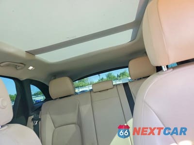 Zdjęcie 10 z 13 samochodu: 2017 JAGUAR F-PACE PREMIUM VIN:SADCJ2BV1HA494121 - miniatura