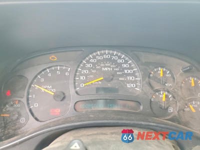 Zdjęcie 9 z 13 samochodu: 2005 CHEVROLET SILVERADO K3500 VIN:1GBJK39U05E339488 - miniatura