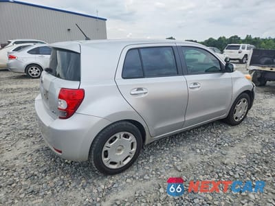 Trzecie zdjęcie samochodu z tyłu: 2011 SCION XD BASE VIN:JTKKU4B41B1009350 - miniatura
