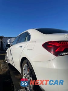 Trzecie zdjęcie samochodu z tyłu: 2020 MERCEDES-BENZ A 220 VIN:WDD3G4EB9LW038571 - miniatura