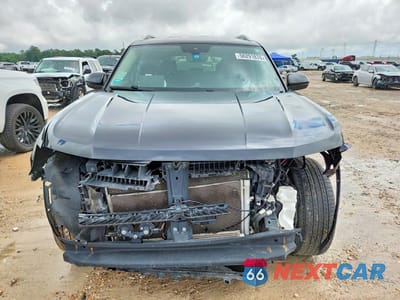 Piąte zdjęcie samochodu w środku: 2018 VOLKSWAGEN ATLAS SE VIN:1V2DR2CA9JC540551 - miniatura