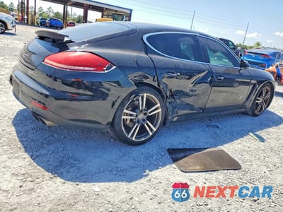 Trzecie zdjęcie samochodu z tyłu: 2014 PORSCHE PANAMERA S VIN:WP0AB2A71EL055715 - miniatura