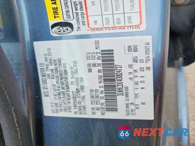 Zdjęcie 13 z 13 samochodu: 2012 LINCOLN MKZ VIN:3LNHL2JC4CR824727 - miniatura