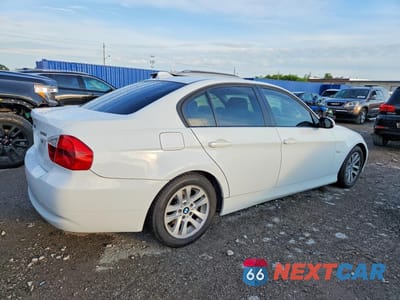 Trzecie zdjęcie samochodu z tyłu: 2007 BMW 328 I VIN:WBAVA33597KX75890 - miniatura