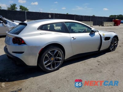Trzecie zdjęcie samochodu z tyłu: 2019 FERRARI GTC 4 LUSSO T VIN:ZFF82YNA7K0239577 - miniatura