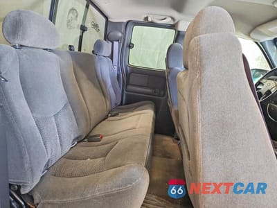 Zdjęcie 10 z 12 samochodu: 2005 CHEVROLET SILVERADO K1500 VIN:1GCEK19B25E159283 - miniatura