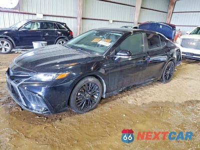 2022 TOYOTA CAMRY HYBRID SE NIGHTSHADE 4T1T31AK7NU032594 - główne zdjęcie licytacji z USA - miniatura