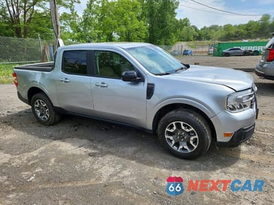 Czwarte zdjęcie samochodu z boku: 2024 FORD MAVERICK LARIAT VIN:3FTTW8S91RRB44112 - miniatura