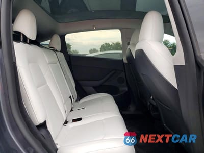 Zdjęcie 10 z 12 samochodu: 2023 TESLA MODEL Y VIN:7SAYGDEE4PF886350 - miniatura