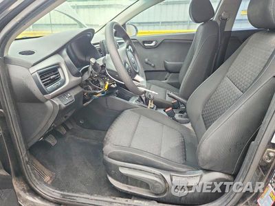 Zdjęcie 7 z 12 samochodu: 2018 KIA RIO LX VIN:3KPA24AB8JE047114 - miniatura