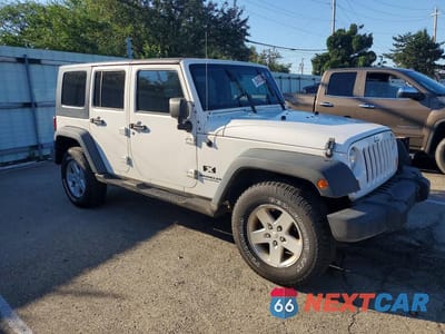 Czwarte zdjęcie samochodu z boku: 2008 JEEP WRANGLER UNLIMITED X VIN:1J4GA39118L543841 - miniatura