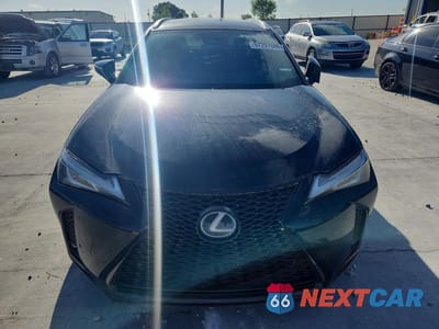 Piąte zdjęcie samochodu w środku: 2019 LEXUS UX 200 VIN:JTHY3JBH0K2002355 - miniatura