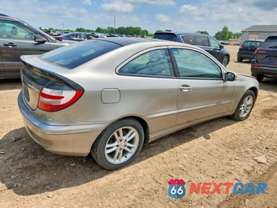Trzecie zdjęcie samochodu z tyłu: 2005 MERCEDES-BENZ C 230K SPORT COUPE VIN:WDBRN40J25A674658 - miniatura