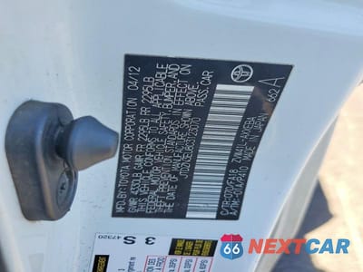 Zdjęcie 12 z 12 samochodu: 2012 TOYOTA PRIUS V THREE VIN:JTDZN3EU8C3123070 - miniatura