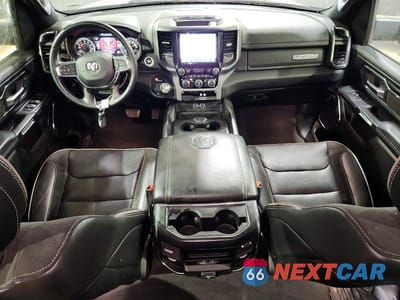 Zdjęcie 8 z 12 samochodu: 2024 RAM 1500 LARAMIE VIN:1C6RREJT5RN220650 - miniatura