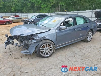 2017 VOLKSWAGEN PASSAT SEL PREMIUM 1VWCM7A34HC085368 - główne zdjęcie licytacji z USA - miniatura